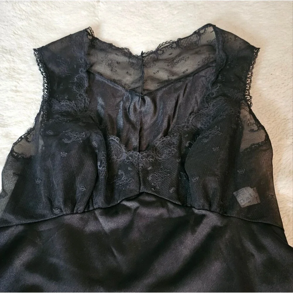 Vanity Fair lace width laying